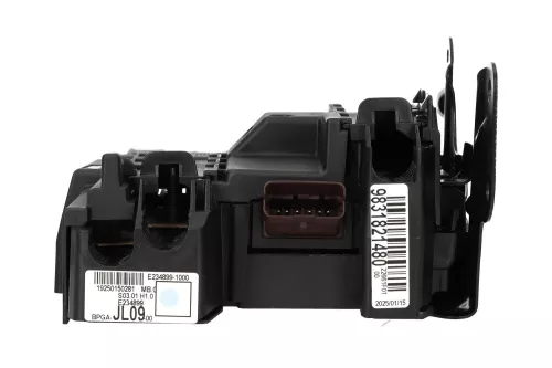  C122EN - ENGINE COMPARTMENT FUSE BOX/BGPA JL09-00 JL0900 (C122EN)