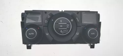  C346HE - +AIRCO/ AUTO/ WITH DISPLAY L AND R/ N6009001 6009003 (C346HE)