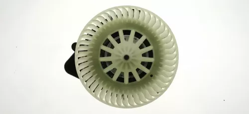 3 PINS ON MOTOR/ + BUILT-IN RESISTANCE/ BEHR