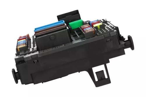 PSA / Stellantis FUSE BOX IN ENGINE COMPARTMENT/ BSM-Z04-00 BSMZ0400 AB400 (0000379835)