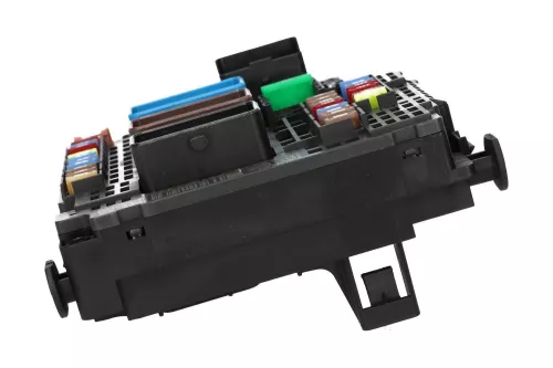 PSA / Stellantis FUSE BOX IN ENGINE COMPARTMENT/ BSM-Z04-00 BSMZ0400 AB400 (0000380362)