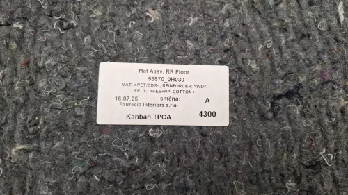 PSA / Stellantis TRUNK MAT WITH REINFORCEMENT IN THE CENTER/58570_0H030 (0000384218)