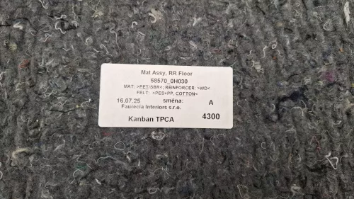 PSA / Stellantis TRUNK MAT WITH REINFORCEMENT IN THE CENTER/58570_0H030 (0000384232)