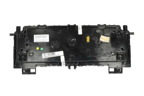 B78/ INSTRUMENT PANEL TOP OF DASHBOARD/