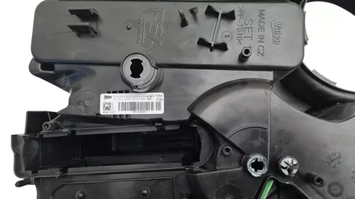 PSA / Stellantis COOLANT 1234 YF/ WITHOUT INTERIOR HEATER/ WITHOUT (0000384001)