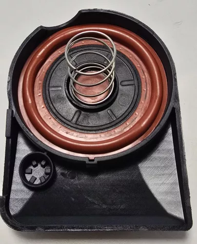 PSA / Stellantis BT 1.6 16V 5G06 EP6FADTX/ VALVE COVER WITH INTERNAL (0000386443)