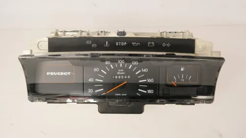 D/ VEGLIA 318A118K6V/ ->180/ L.ANALOGE KLOK/ R.BENZ.METER