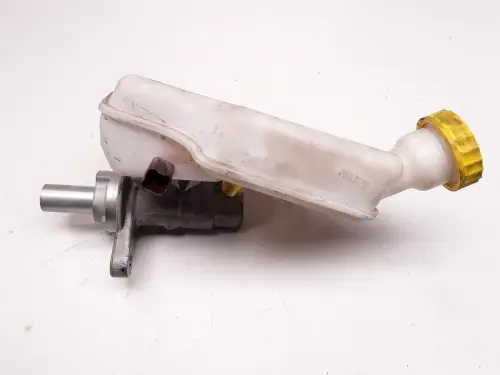 B 1.4 16V 8FP 8F01 EP3C VTI/ BOSCH 23 24643/ POMP ZIE