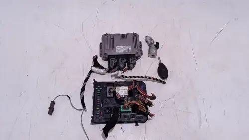 HDI 1.6 16V 9HZ +FAB DV6TED4/ ECU BOSCH 0281011561  EDC16C34